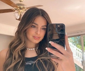 Addison Rae khoe kỹ năng thổi kèn cực kỳ kích thích